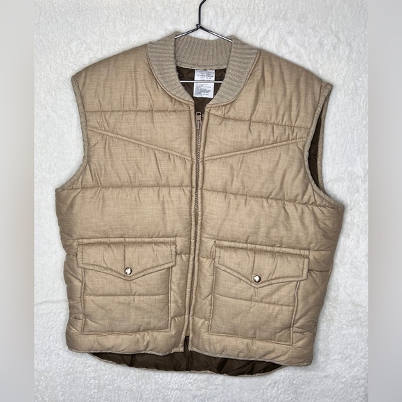 Walls Other - Walls Beige Quilted Vest with Pockets